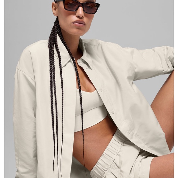 ALO Yoga Women's Cream Utility Jacket - Picture 3 of 7